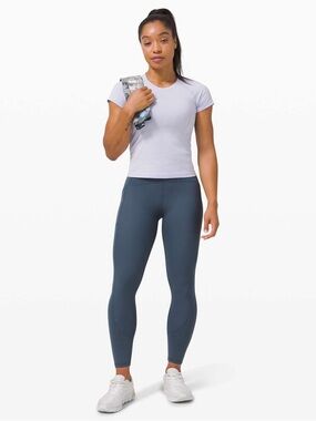 Lululemon Lavendar Swiftly Tech Short Sleeve Top Size 6